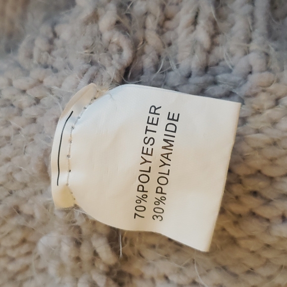 Janice Sweater - Picture 4 of 8